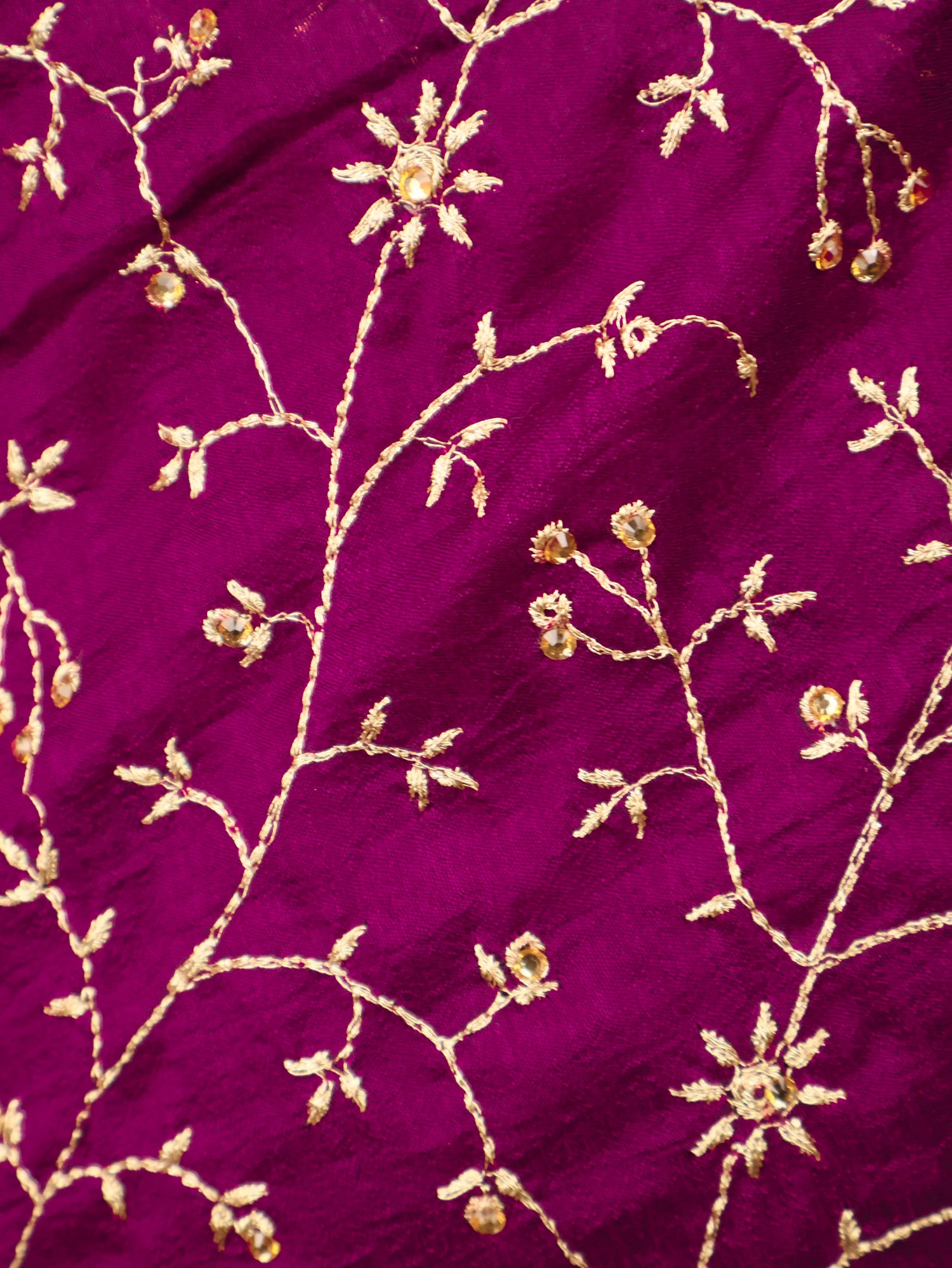 Designer Saree with Kundan & Embroidery Work by Shreekama Wine Designer Sarees for Party Festival Wedding Occasion in Noida